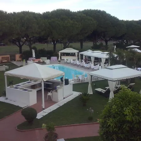 Velcamare Hotel 3*
