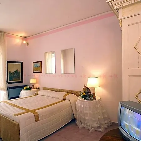 Velcamare 3* Tarquinia
